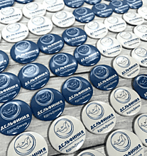 Закатные значки с логотипом